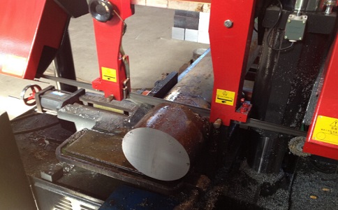 昭化卧式带锯床加工时出现明显振荡如何排查？